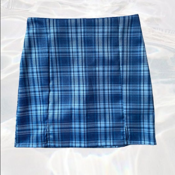 Blue plaid mini skirt - Picture 1 of 4